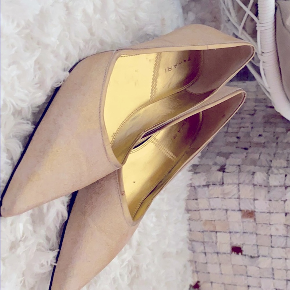 Tahari Short heels